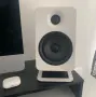 Професионални настолни стойки за тонколони Алуминий  16° наклон  Anti-Vibration  бели, снимка 1