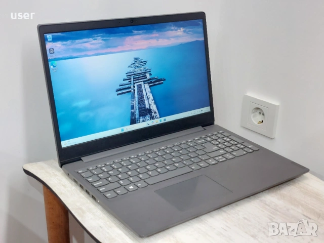 4GB RAM Core i3-1005G1 256GB SSD NVMe 15.6" като нов лаптоп Lenovo V15 IIL 