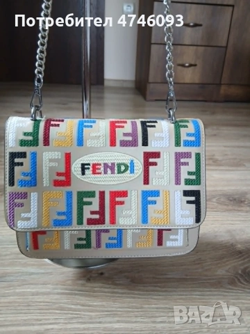 Стилна дамска чанта Fendi– Многоцветна бродерия, с верижка, снимка 5 - Чанти - 54877378