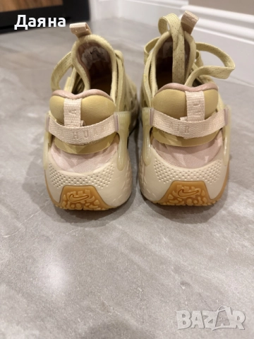 Оригинални маратонки Nike, снимка 5 - Маратонки - 55424695