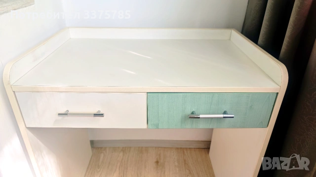 Компактно бюро с чекмеджета, снимка 2 - Бюра - 54501522