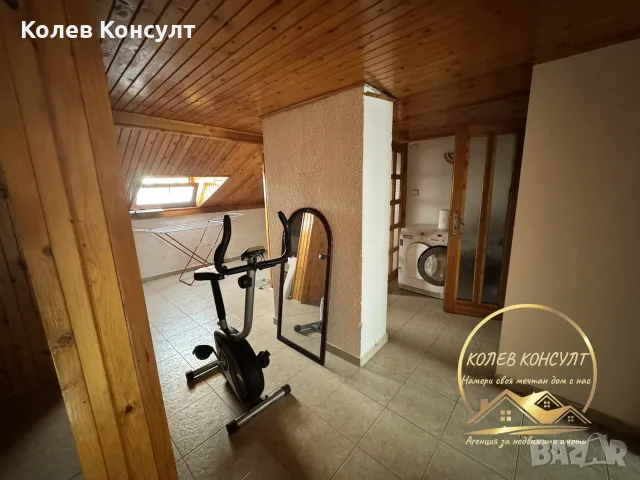 къща близнак в град Чирпан, снимка 15 - Етаж от къща - 55351732