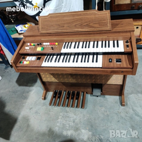 Ретро електрически орган Yamaha Electone B-35N. 