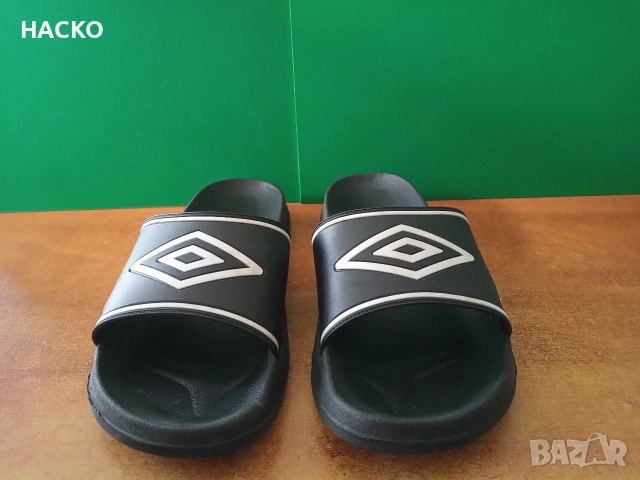 ЧЕХЛИ UMBRO Номер 42 Стелка 27 см. 100% Оригинални Внос от Англия, снимка 2 - Джапанки - 55050910