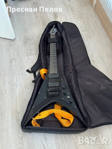 Калъф за V образни китари - Rockbag Deluxe FV, снимка 8 - Китари - 54498908