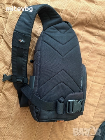 Фотораница lowepro sling shot 100 AW , снимка 2 - Чанти, стативи, аксесоари - 54504022
