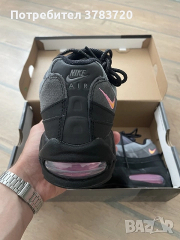 Оригинални маратонки Nike Air Max 95 OG (номер 42), снимка 3 - Маратонки - 55162396