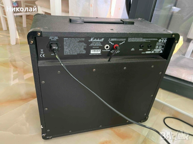 усилвател Marshall MG50FX, снимка 4 - Ресийвъри, усилватели, смесителни пултове - 54429312