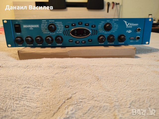Behringer V-Amp Pro – Рак процесор за китара (amp моделинг + ефекти)