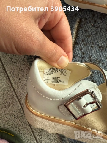 Бяло- Нови Сандалки 24-25 номер, снимка 5 - Детски сандали и чехли - 54036979