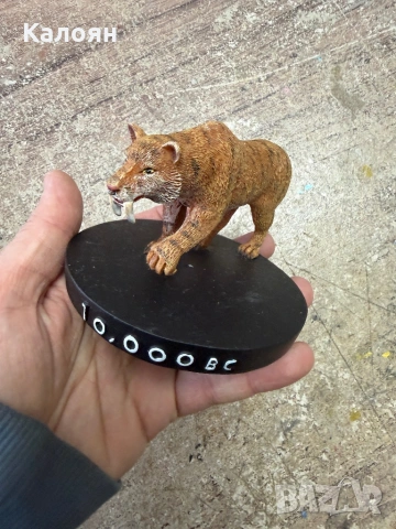 Фигурка колекционерска саблезъб тигър ледена епоха