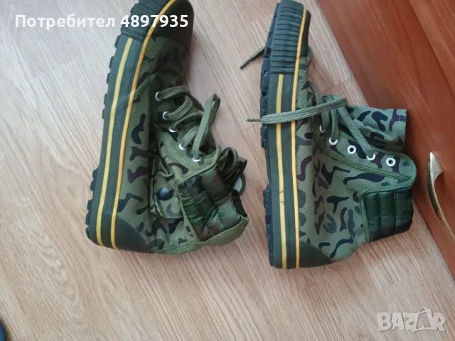 Камуфлажни кецове 43 номер, снимка 2 - Кецове - 55420987