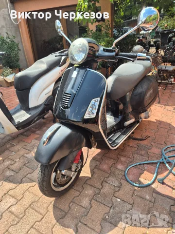 vespa GTS 300 скутер , снимка 2 - Мотоциклети и мототехника - 55606394