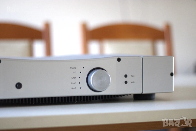 Усилвател Rega Mira 3, снимка 4 - Ресийвъри, усилватели, смесителни пултове - 54045197