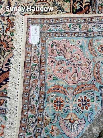 Копринен килим ръчно тъкан, снимка 2 - Килими - 54098408