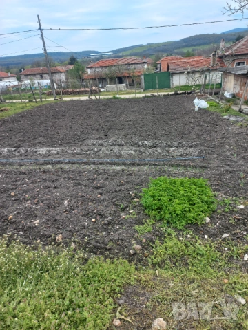 Продавам голям парцел за жилищно строителство с партида за ток от собственик, снимка 2 - Парцели - 54686906