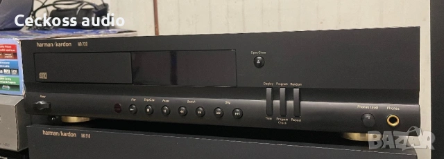 Продавам CD плеър Harman Kardon HD720 в много добро състояние., снимка 4 - Ресийвъри, усилватели, смесителни пултове - 54892581