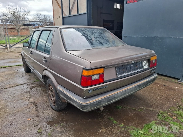 VW Jetta mk2 1.6 бензин на части , снимка 5 - Автомобили и джипове - 54092407