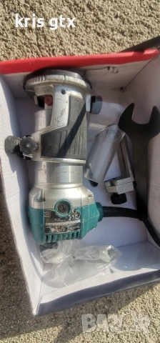 оберфреза марка Makita , снимка 6 - Други инструменти - 54219525