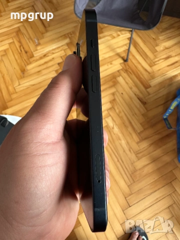 Продавам iPHONE 13 128 GB, снимка 4 - Apple iPhone - 54398855