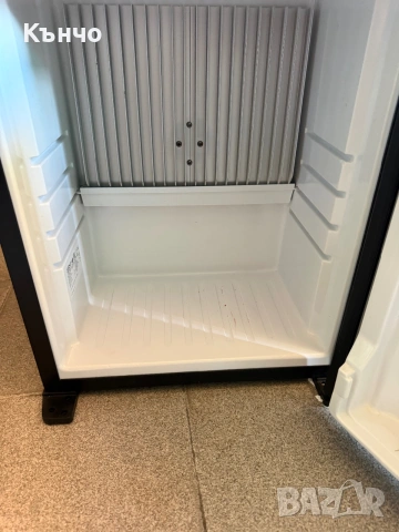 Продавам мини бар, снимка 2 - Хладилници - 55111717