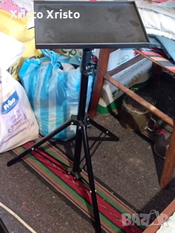 1080п проектор за домашно кино + екран и стойка, снимка 3 - Стойки, 3D очила, аксесоари - 53977676