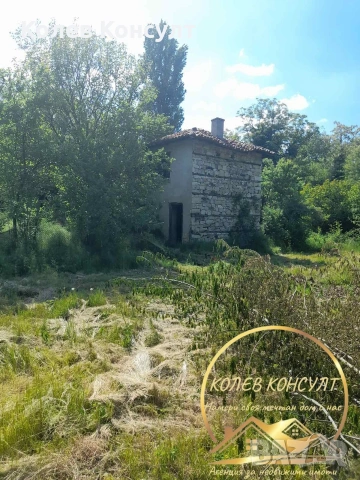 🥇 Агенция “Колев Консулт” продава двуетажна къща в село Николово област Хасково 