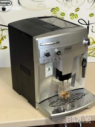 Кафемашина кафе автомат delonghi magnifica с гаранция, снимка 2 - Кафемашини - 55227624