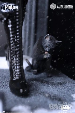 Фигура на Жената котка/Catwoman (1992 Batman Returns) DX ⅙ scala - нови и запечатани !, снимка 4 - Колекции - 54374668