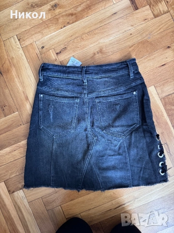 Дънкова пола Guess, снимка 4 - Поли - 54397544