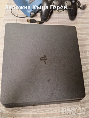 Игрова конзола Sony PlayStation 4, снимка 3 - PlayStation конзоли - 54643467