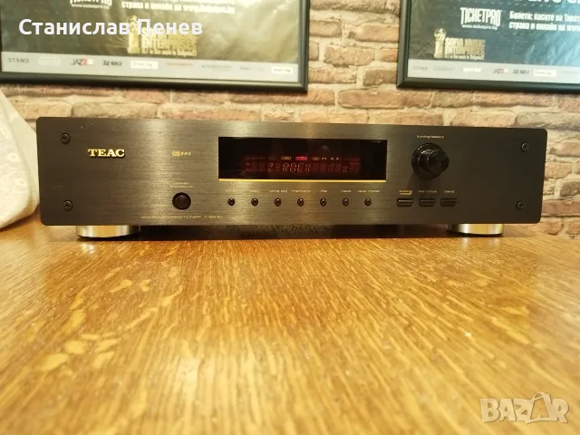 TEAC T-BX10 Top of the line AM/FM Stereo Tuner