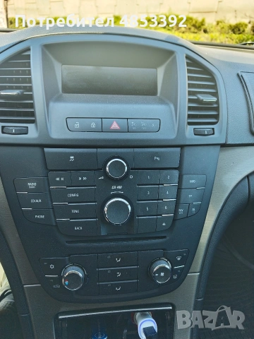Opel Insignia Sport tourer 2.0 cdti 2010, снимка 10 - Автомобили и джипове - 55279555