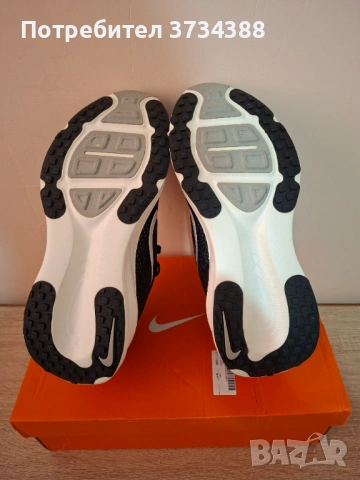 Маратонки за бягане Nike Vormero 18, снимка 6 - Маратонки - 54590867