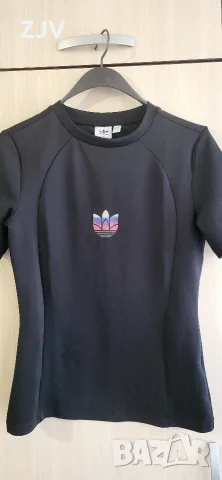 Дамска спортна блузка на Adidas , снимка 2 - Тениски - 55341226