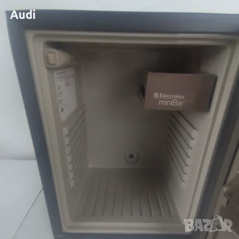 Неработещи амонячни хладилници тип мини бар  ELECTROLUX  и DOMETIC, снимка 5 - Хладилници - 55649962