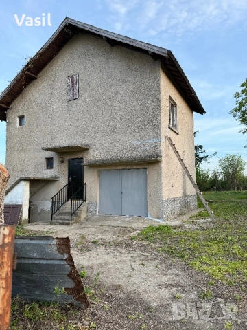 Двуетажна къща в с. Покрайна, снимка 4 - Вили - 54347473