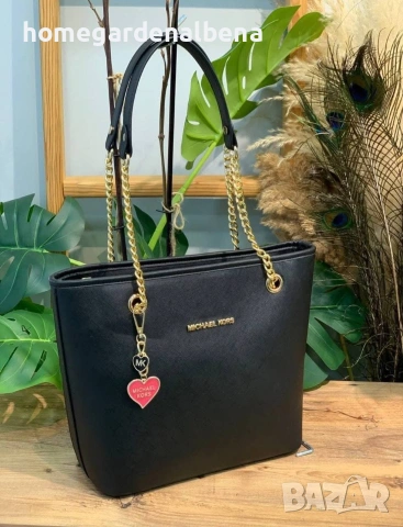 Дамска чанта Michael Kors – Стил и вместимост в едно! 👜✨, снимка 2 - Чанти - 54316338