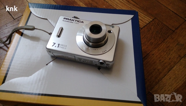 Фотоапарат Praktica