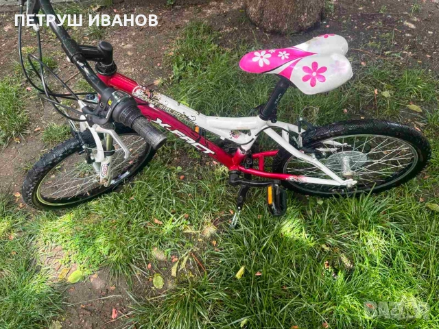 Продавам детски велосипед 