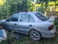Продавам Хюндай Акцент 1.3 и НА ЧАСТИ, снимка 2