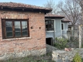 Продавам не обзаведена къща , снимка 2