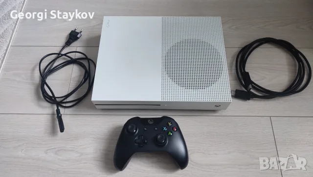 Xbox One S 1TB - перфектно състояние , снимка 6 - Xbox конзоли - 55334671