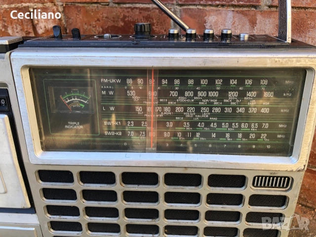 Радиокасетофон National Panasonic RQ554LDS само радио работи!, снимка 5 - Радиокасетофони, транзистори - 54992729