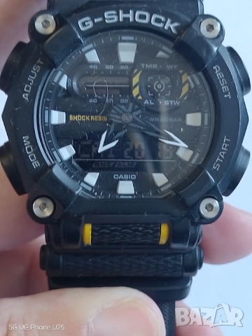 Часовник Casio G-Shock GA-900-1AER.