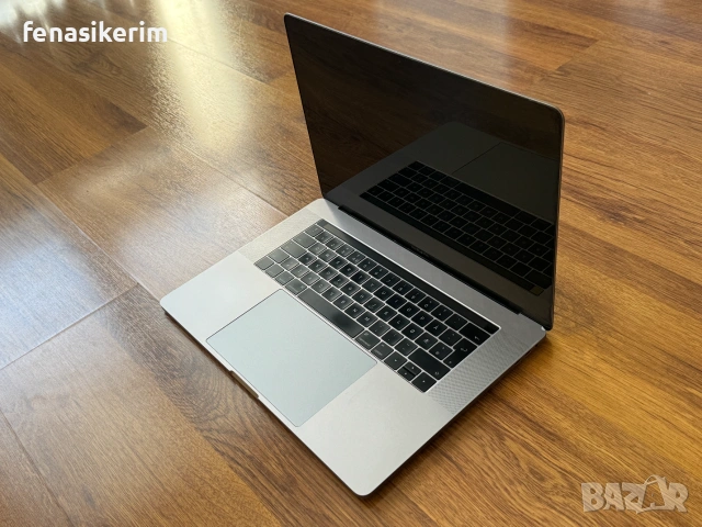 15.4' Core i7 Apple MacBook Pro Late 2016 SG TouchBar 16GB RAM/512GB SSD/Radeon Pro 460 4GB/Бат 4ч, снимка 11 - Лаптопи за работа - 50420967