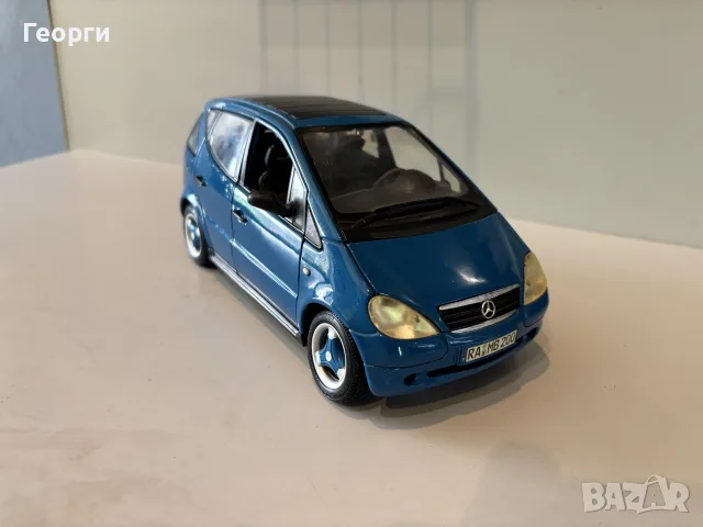 Mercedes A class 1:18 , снимка 2 - Колекции - 55672006