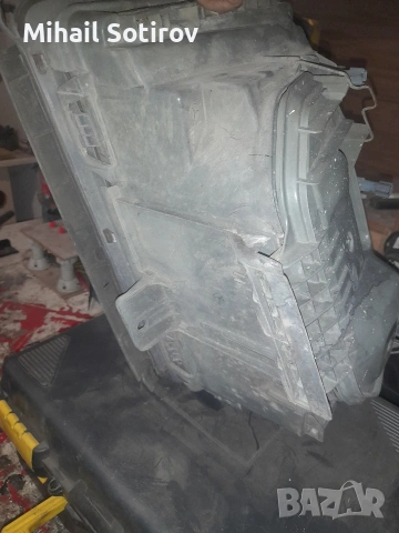 Десен фар за Мерцедес 124, снимка 5 - Части - 54314904