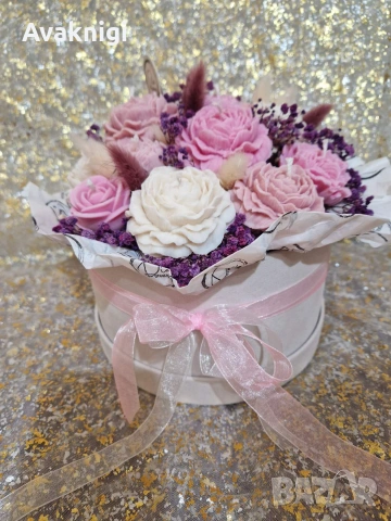 Луксозен букет от соеви свещи 🌸 Нежност 🌸, снимка 2 - Ръчно изработени сувенири - 55075872