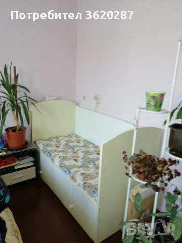 Детско легло с две чекмеджета 